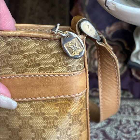 Authentic CELINE Brown macadam coated leather Patterned 3 compartments crossbody - Picture 10 of 16